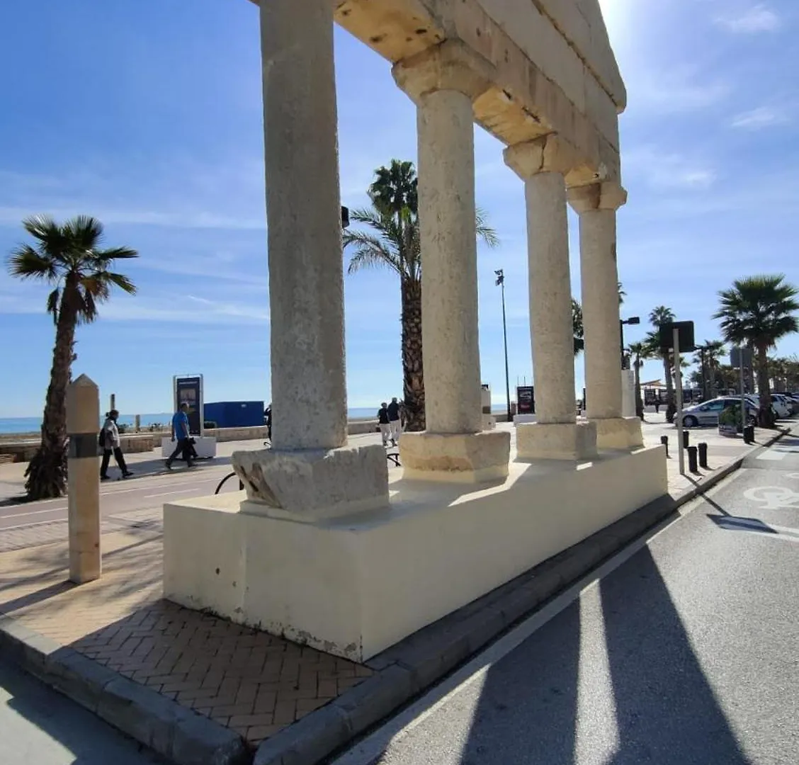 Happy Holidays Malaga 0*,